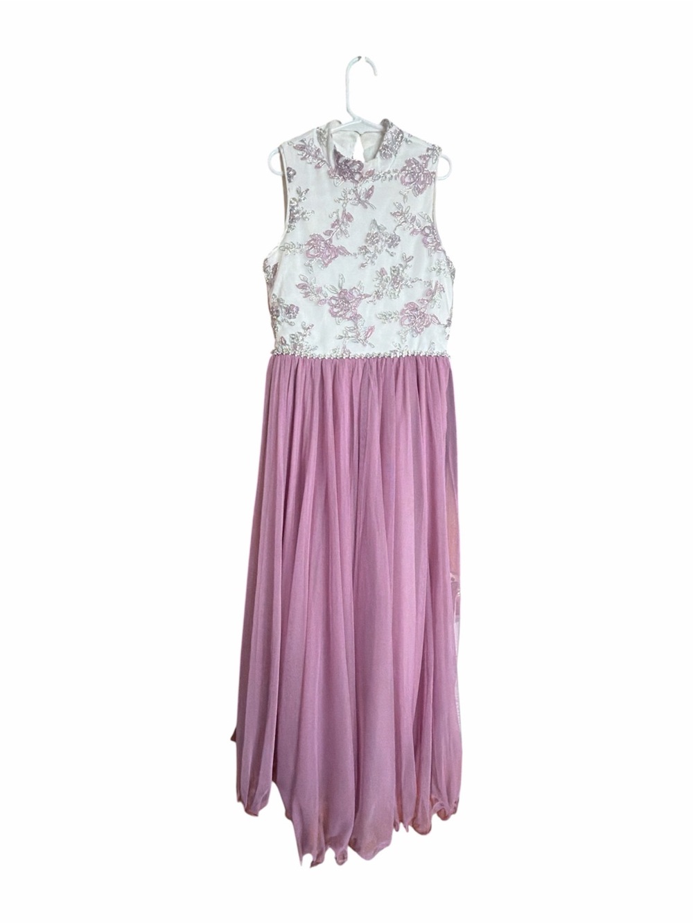 Sleeveless Pink Floral Embroidered Dress